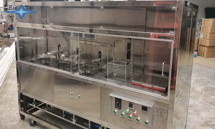 如何避免影響玻璃面板清洗效果？