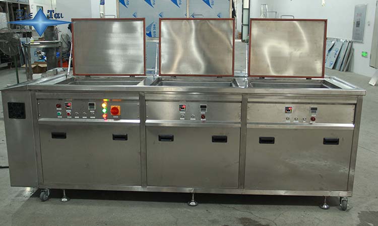 超聲波清洗機具有哪些優(yōu)點？可以清洗哪些行業(yè)的污染物？