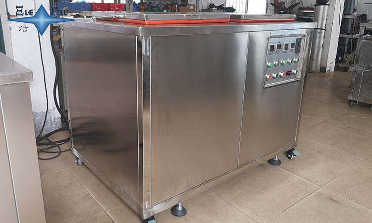 簡(jiǎn)要分析超聲波清洗設(shè)備在醫(yī)用的使用方法