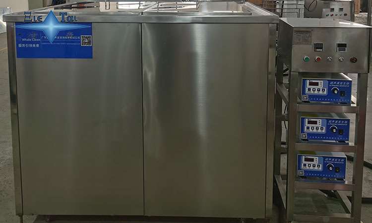 超聲波清洗機在塑料行業(yè)的應用，如何去除各種污漬？