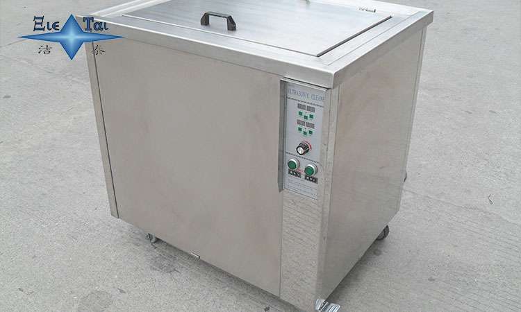 超聲波清洗技術(shù)在塑料制品行業(yè)的關(guān)鍵應(yīng)用