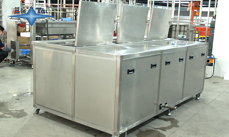 超聲波清洗機(jī)容器選擇指南：材質(zhì)、設(shè)計(jì)與應(yīng)用