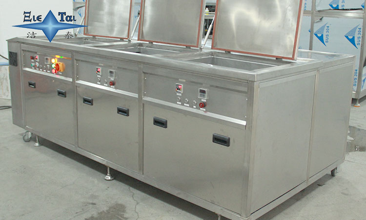 大型設(shè)備三天兩頭停機(jī)維修？潔泰大型超聲波清洗機(jī)，用非標(biāo)定制告別“老爺機(jī)”時代