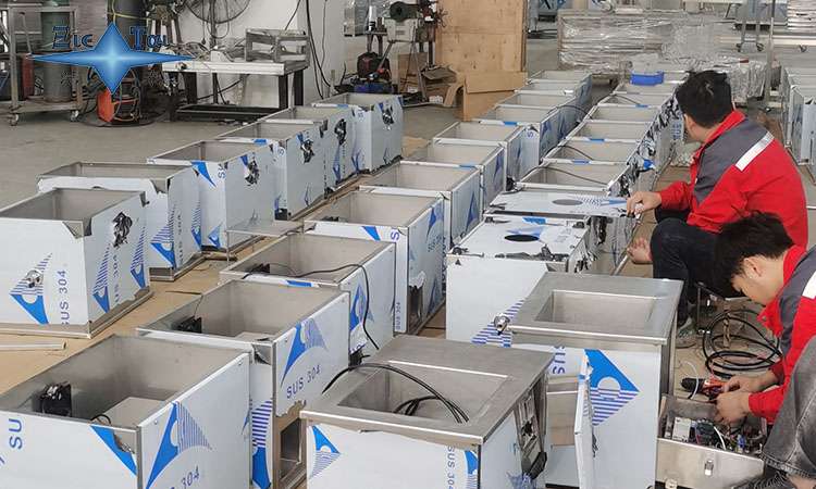 大型超聲波清洗機(jī)如何避免精密零部件清洗損傷？潔泰各行業(yè)無(wú)損清洗方案