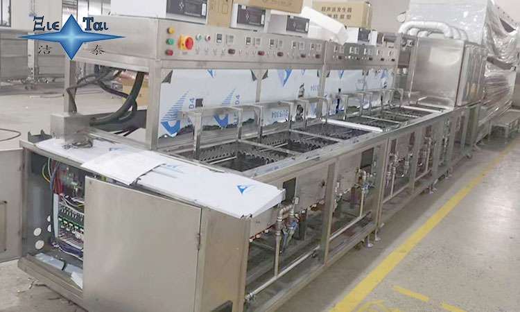 大型超聲波清洗機(jī)替代人工刷洗：潔泰定制化除油除銹方案，提升良品率