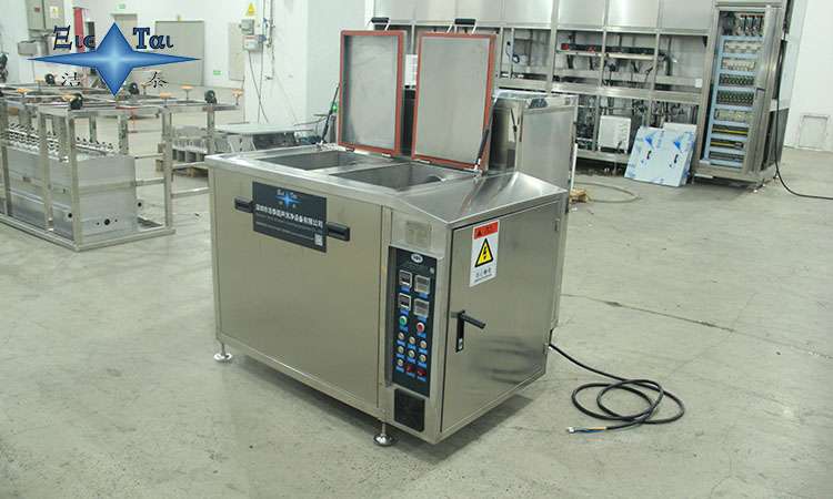 為什么超聲波清洗機(jī)有溫度？揭秘溫度對(duì)清洗效果的關(guān)鍵作用